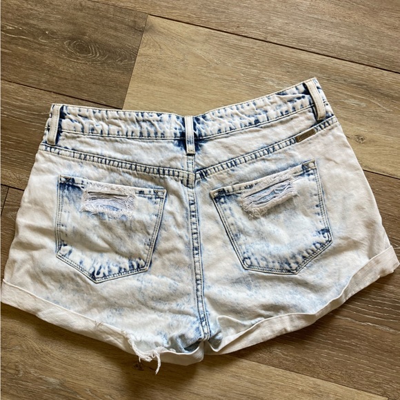 White washed denim shorts - Picture 6 of 6